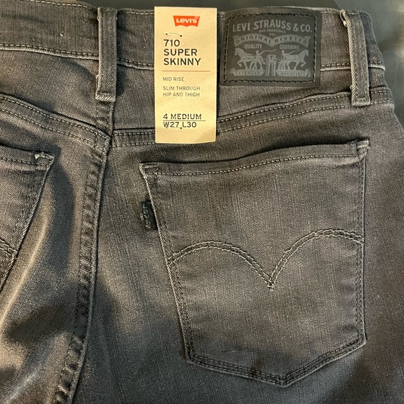 Levi W27 L30 gray jeans NWT - Picture 4 of 6